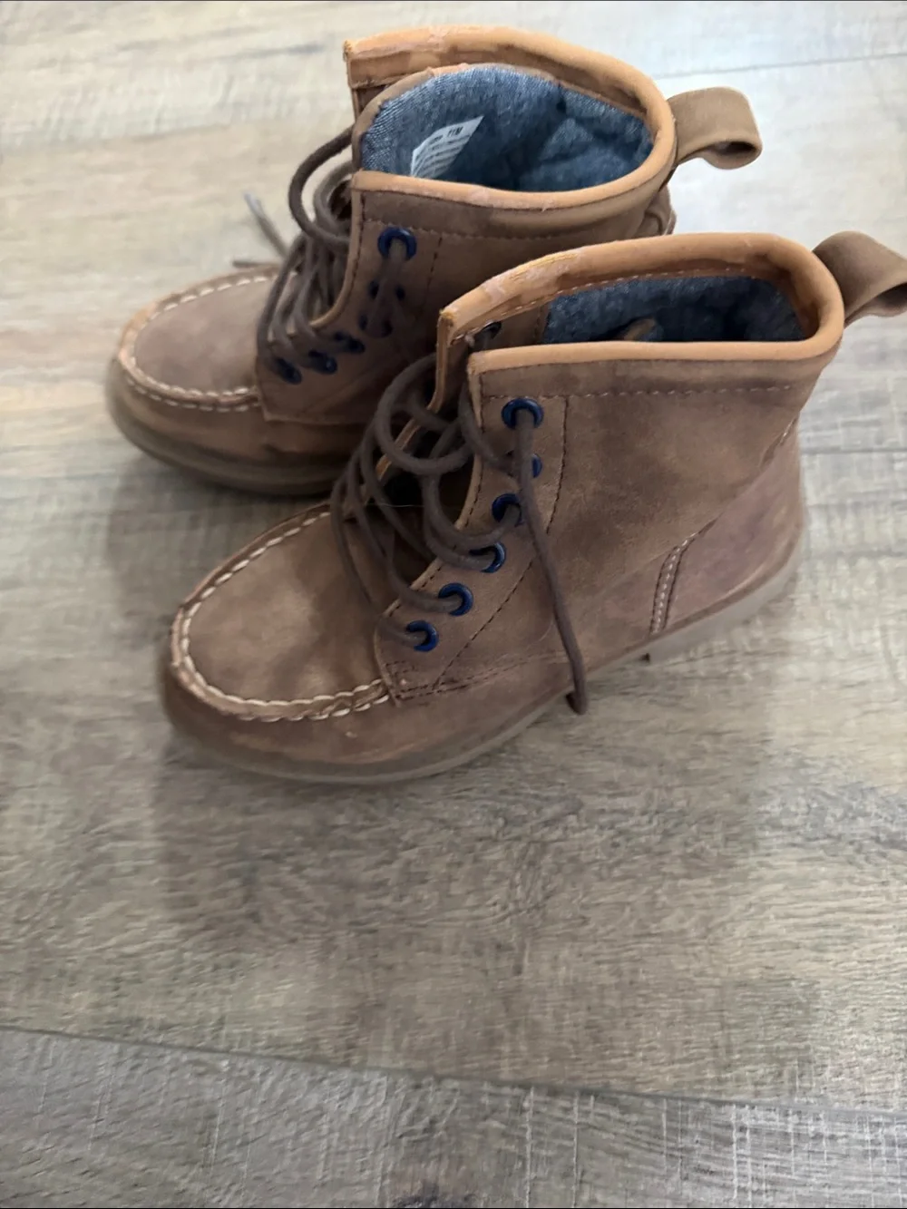 Freeman Boys classic brown